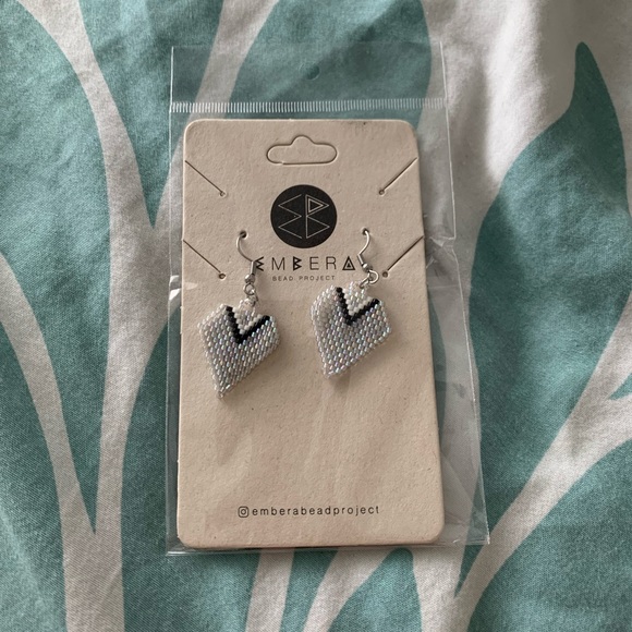 NWT / Embra Bead Project / Plateada Earrings ♥️ - Picture 2 of 2
